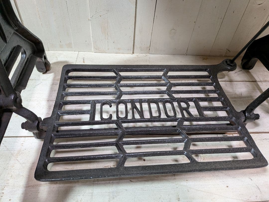 CONDOR ミシン台　アイアンテーブル　レトロ　アイアン脚　作業台　デスク