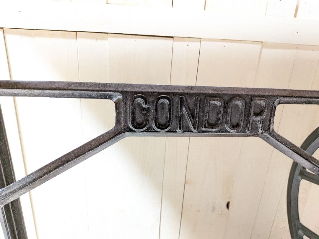 CONDOR ミシン台　アイアンテーブル　レトロ　アイアン脚　作業台　デスク