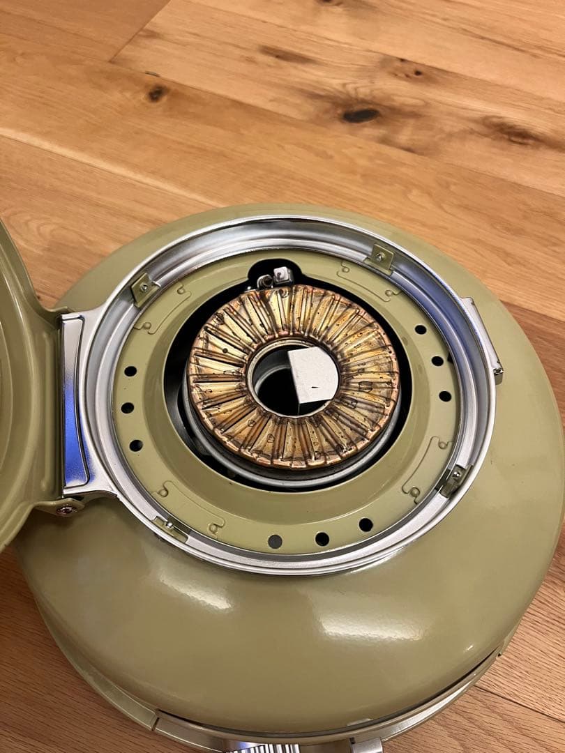 Sengoku Aladdin × BEAMSポータブルガスストーブ限定色