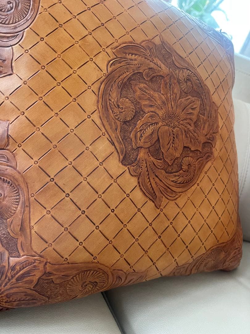 レザー製　花柄クッション3個セット　ソファ　アンティーク