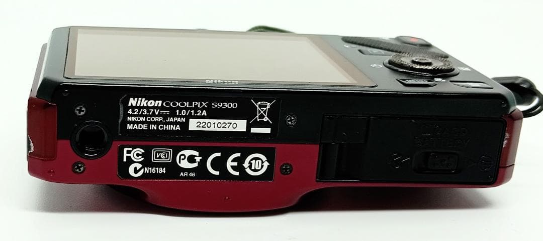 Nikon COOLPIX S9300 Red 16.0MP 充電器付き