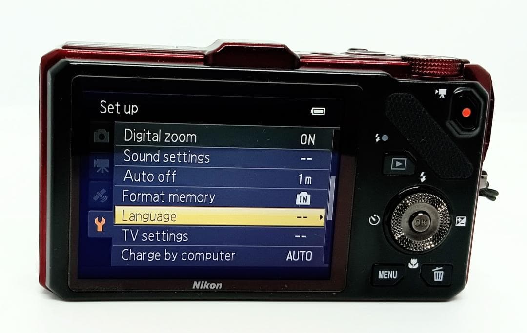 Nikon COOLPIX S9300 Red 16.0MP 充電器付き