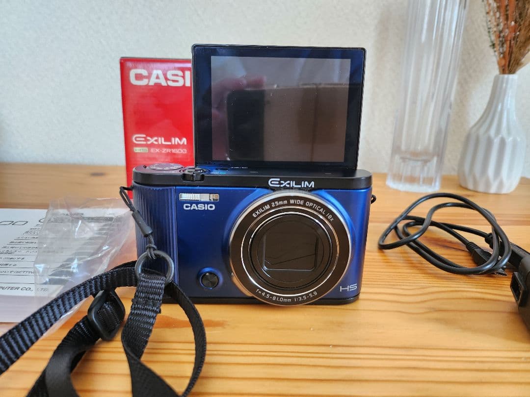 【CASIO EXILIM EX-ZR1600】 デジタルカメラ