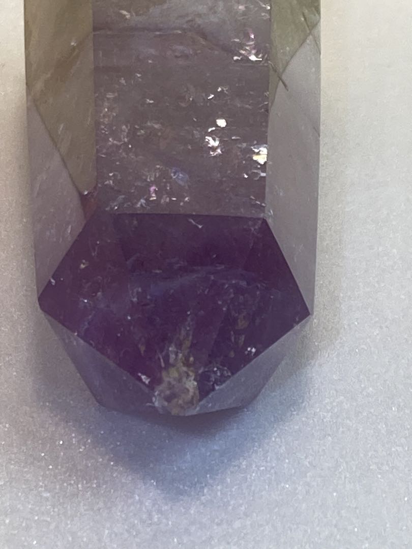 アメジスト◎六角柱◎ブラジル産◎横５.３㎝高さ１５.５㎝重量４９０ℊ