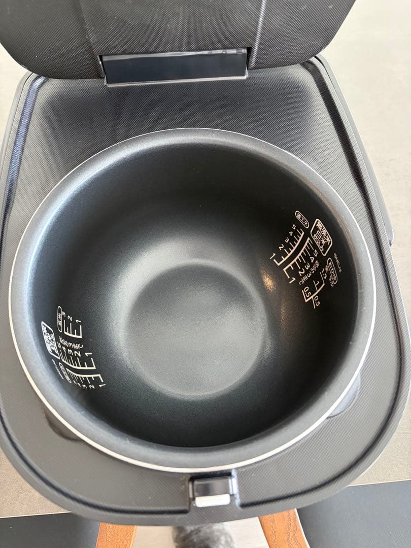 【取扱説明書付き】IH炊飯器　アイリスオーヤマ　5.5合　JRC-IE50