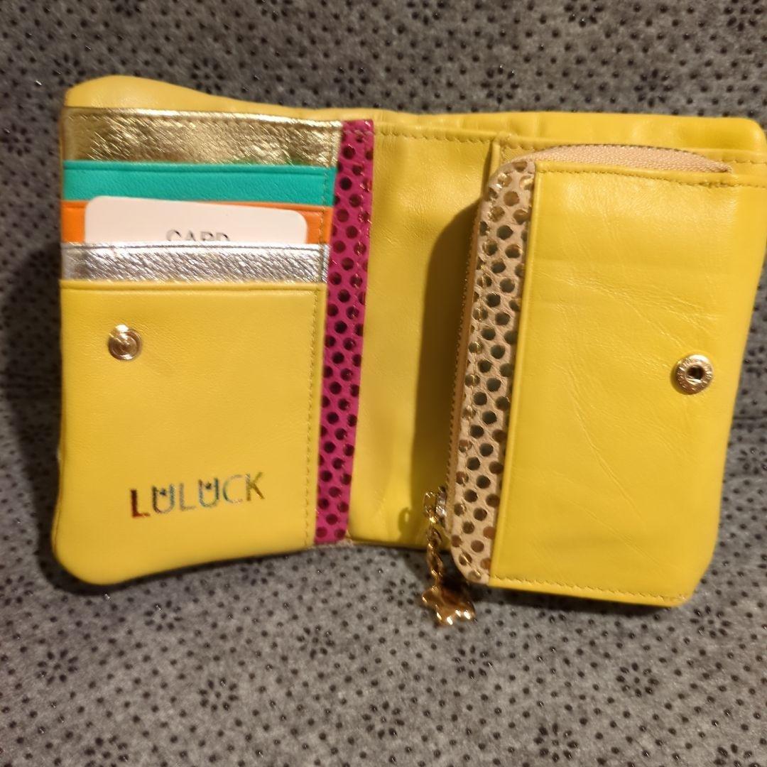 ✨新品未使用　LULUCK コンパクト財布