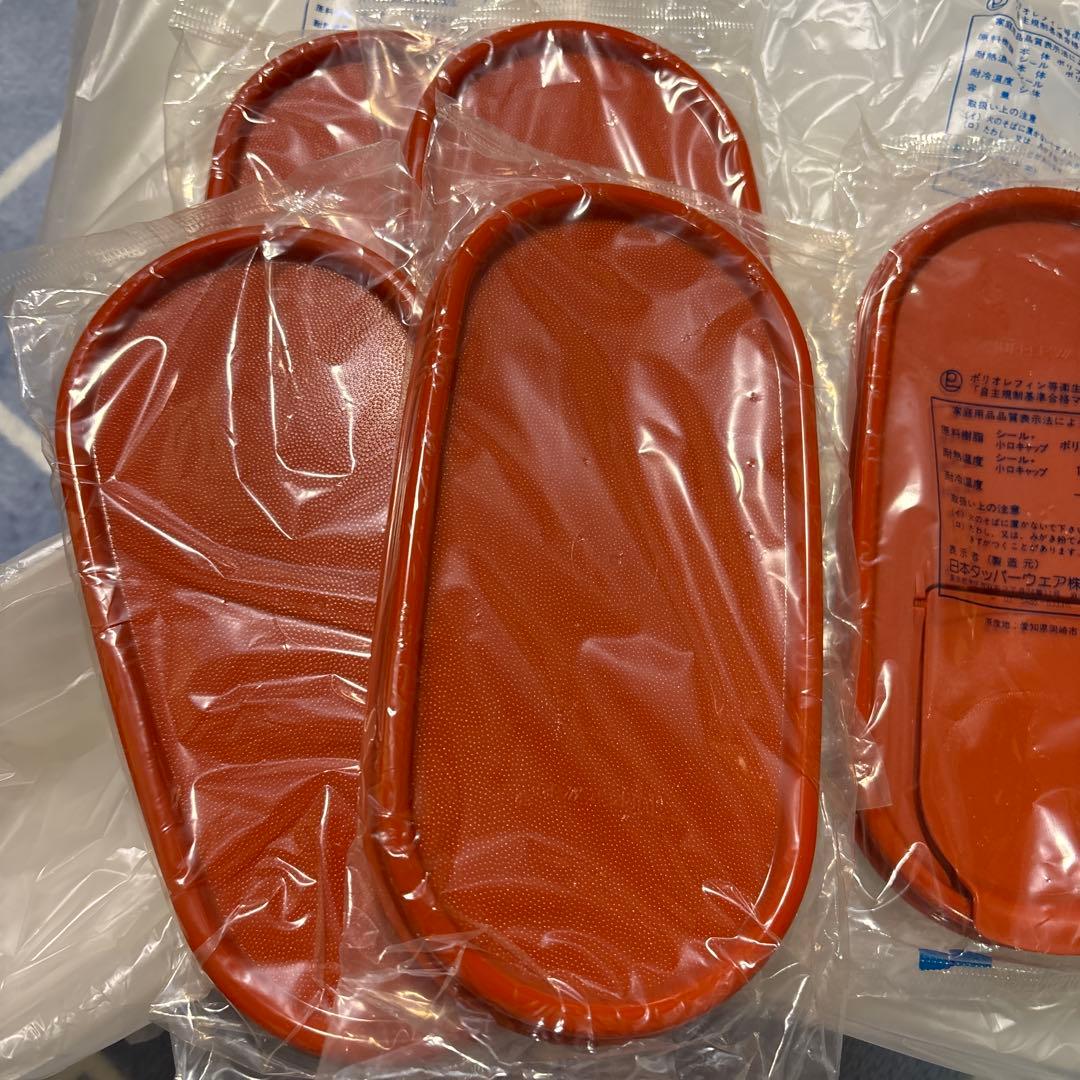 タッパーウェア　だえんMM6個　ボトルなど