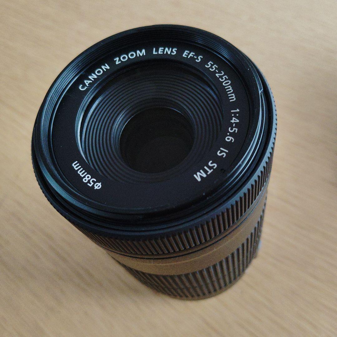 Canon キャノン EF-S 55-250mm is stm　ズームレンズ