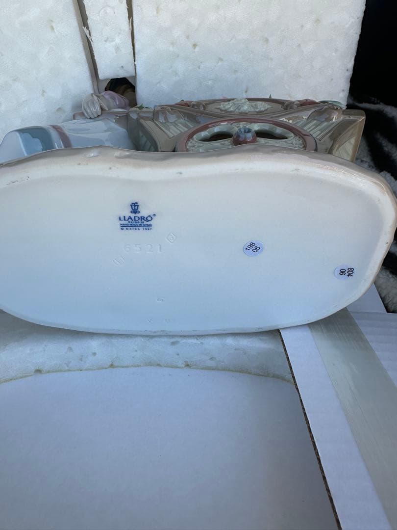 Lladro 少女と花車 置物