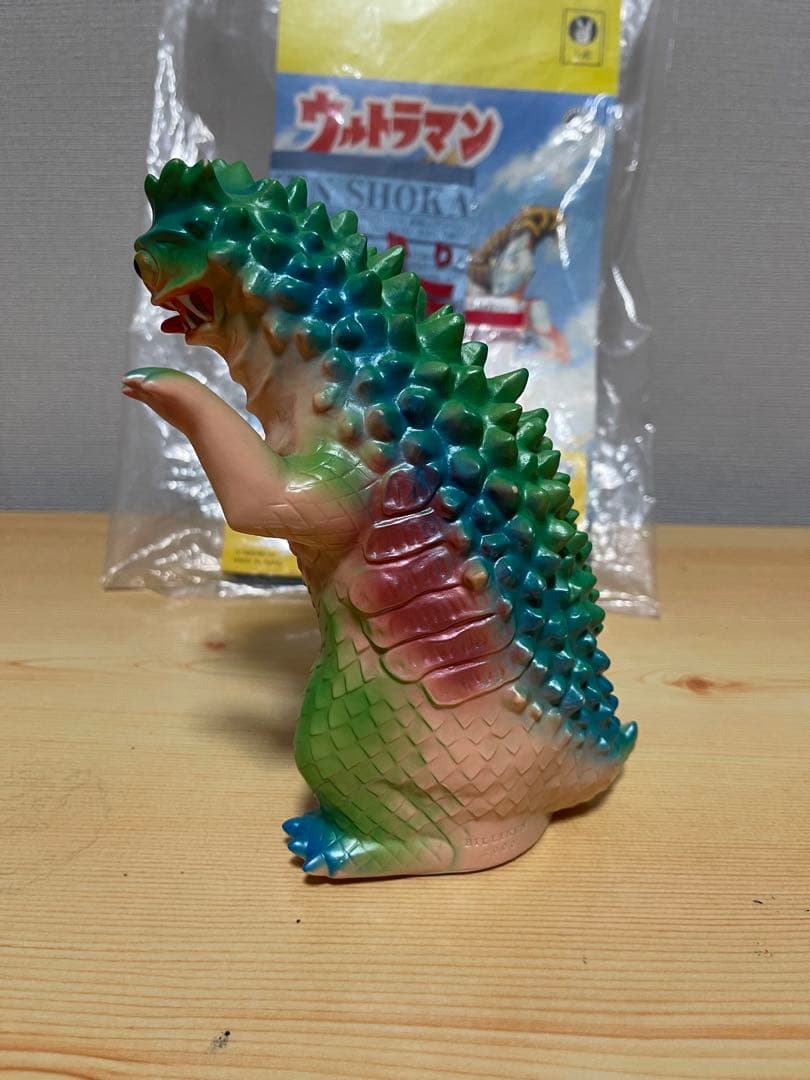 ビリケン商会　ベムラー　肌色　ウルトラQ 怪獣　ソフビ