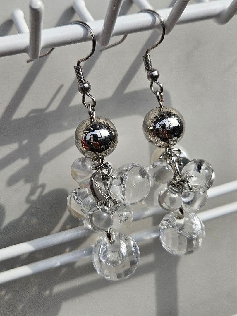SALE クリアピアス じゃらじゃら シルバーピアス 鈴丸ビーズ 透明