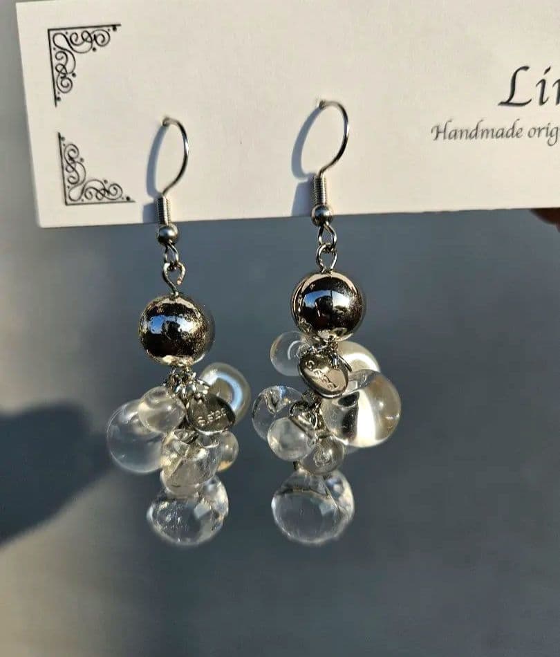 SALE クリアピアス じゃらじゃら シルバーピアス 鈴丸ビーズ 透明