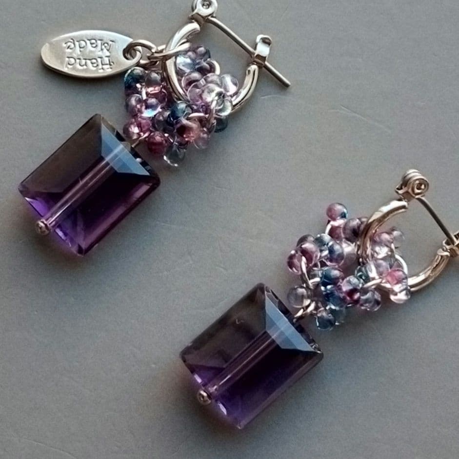 ①ガラスハートバイカラー②レッドスクエア③パープルガラス④パープルガラスハート