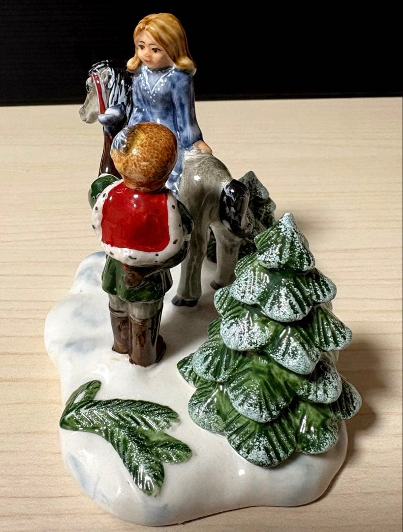 ビレロイ&ボッホ　フェアリーテールパーク　“シンデレラ“ キャンドルホルダー