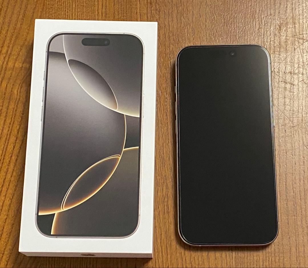 Apple iPhone 16 Pro ナチュラルチタニウム　256GB本体