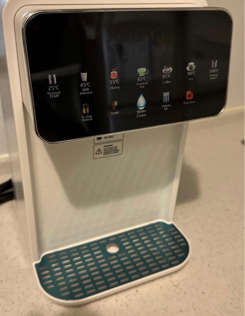 専用卓上ウォーターサーバー 軽量 コンパクト 瞬間熱湯 3.5L