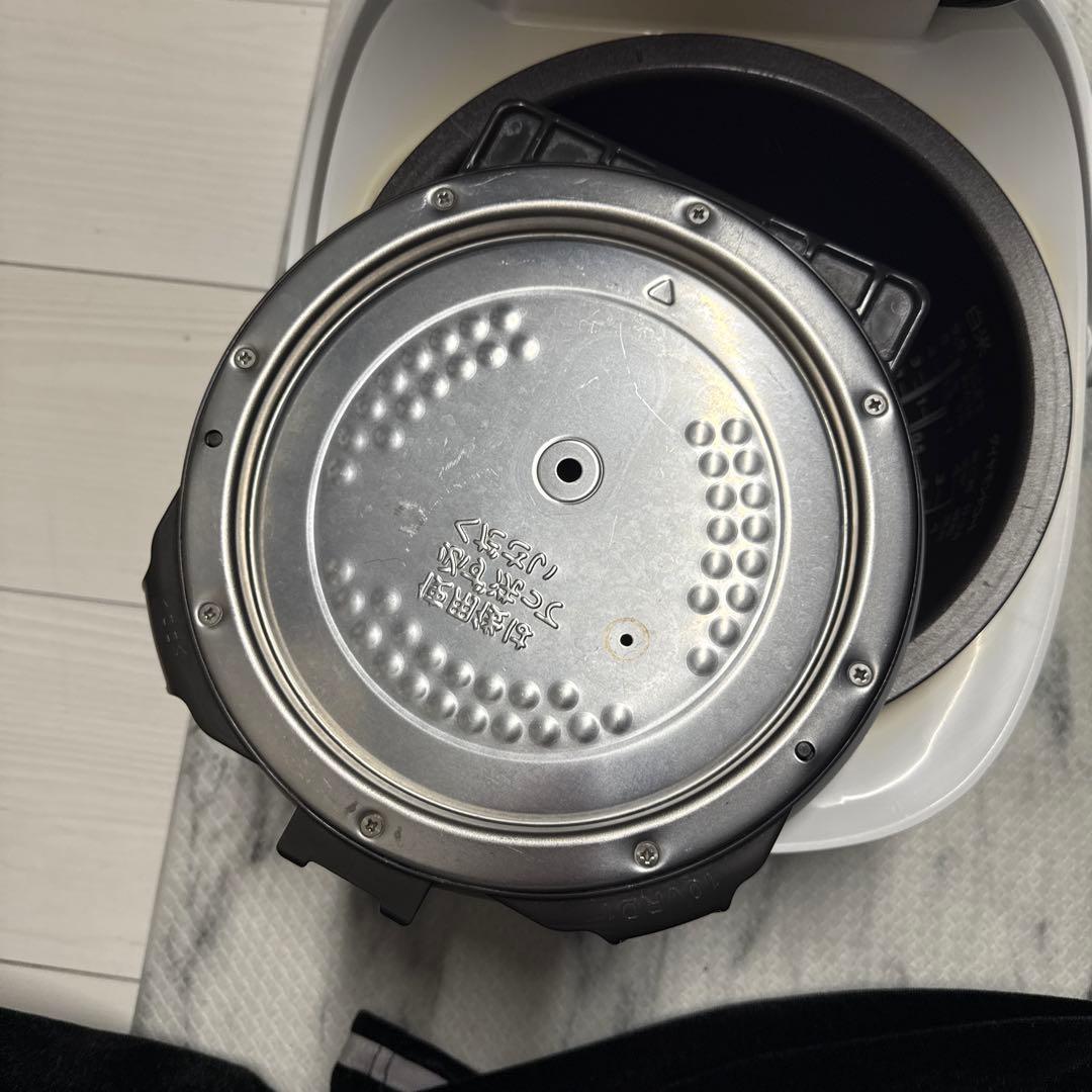TOSHIBA IH炊飯器 RC-10VRN 美品