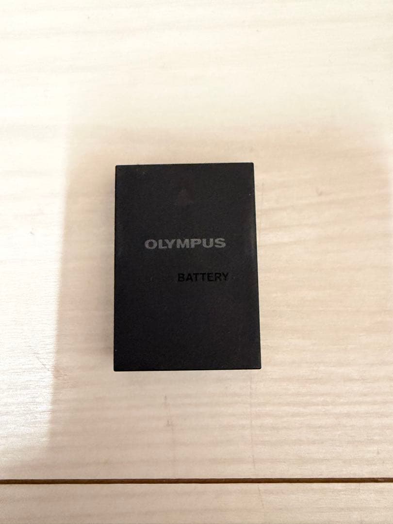 値下げ 完動品 OLYMPUS 5.0メガピクセル デジタルカメラ レッド