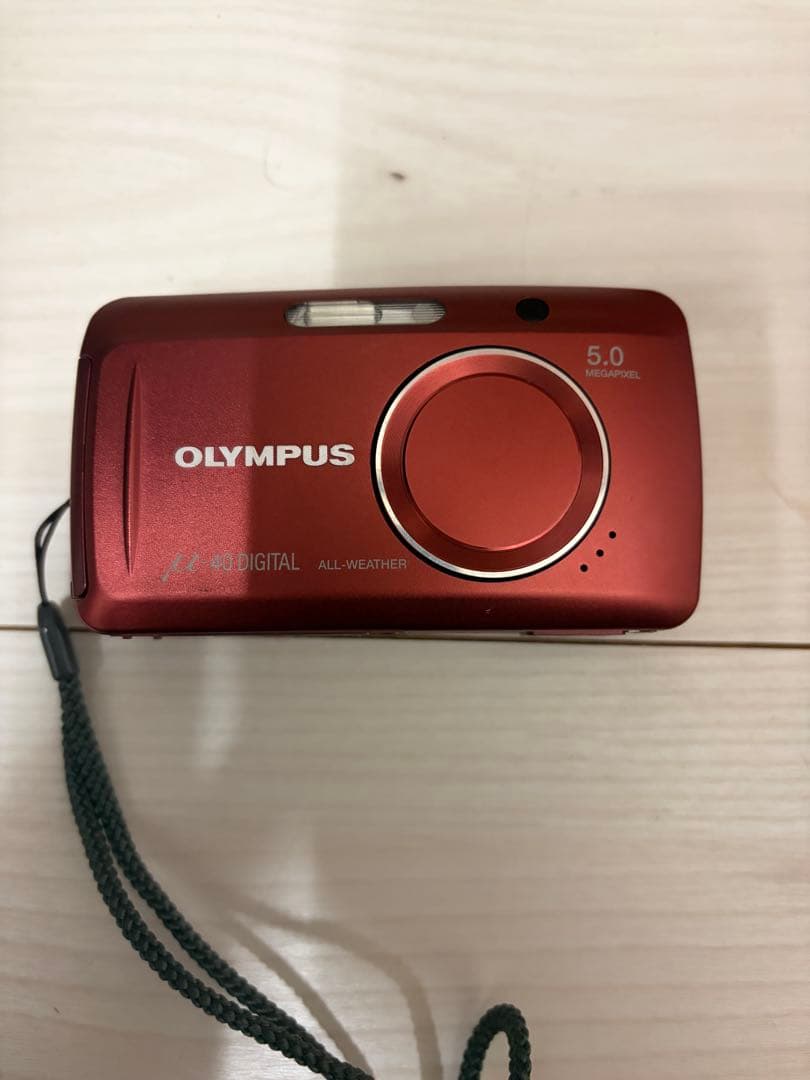 値下げ 完動品 OLYMPUS 5.0メガピクセル デジタルカメラ レッド