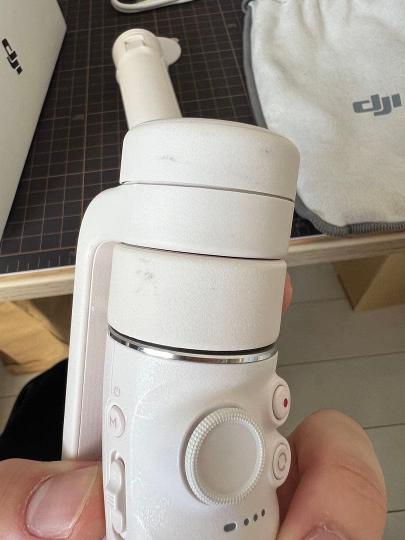 DJI OM 5 スマホ用 手持ちジンバル サンセットホワイト