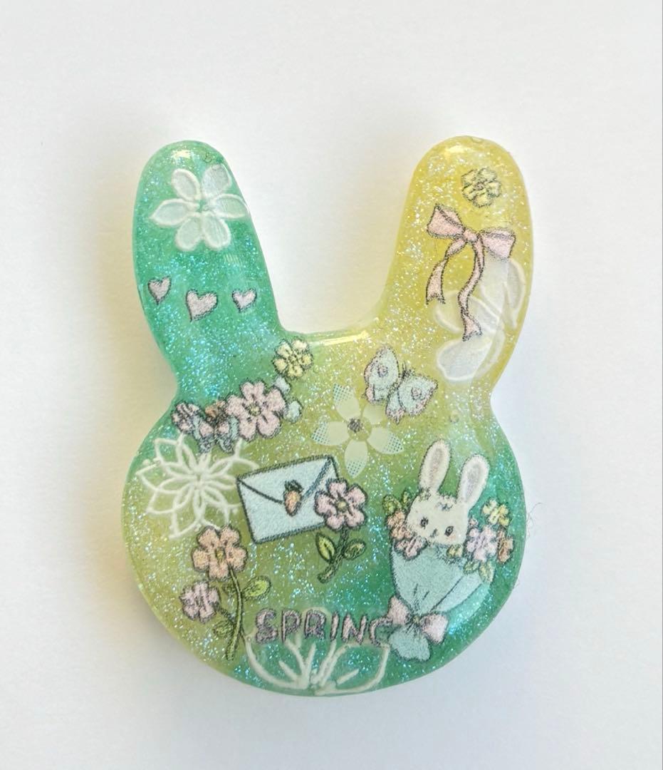 再販不可。うさぎ♡春♡レジンヘアゴムブローチ