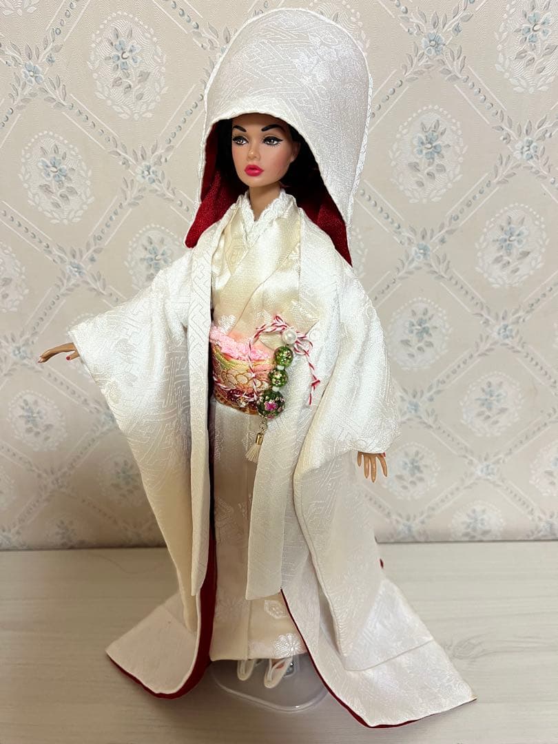 ポピーパーカー、ファションロイヤリティ白無垢ウエディング着物