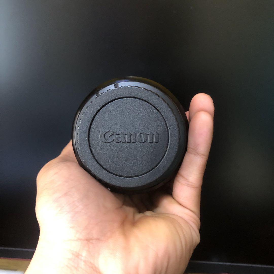 Canon Kiss Eos x9本体Sigma f1.4 35mmレンズ 付き