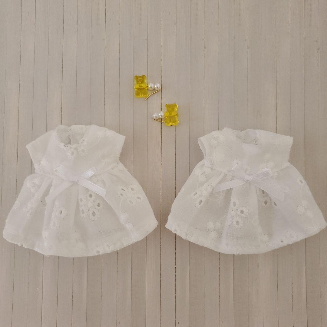 ミキちゃんマキちゃん 服&ヘアピン 4点set  ハンドメイド 　0000