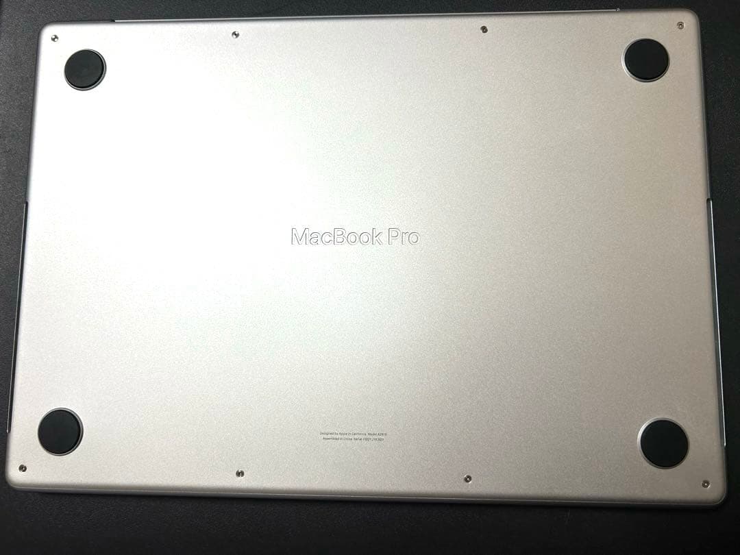 MacBook Pro 14インチ（M3, 2023年モデル）シルバー