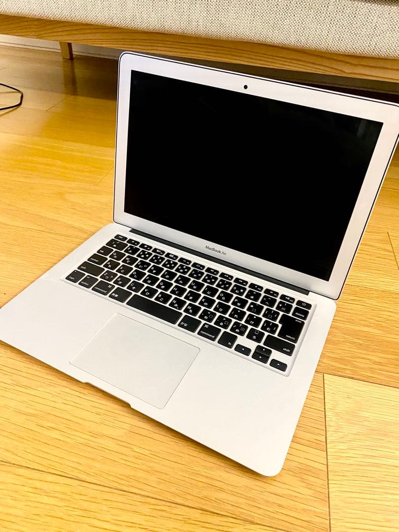MacBook Air (13インチ, Early 2014)初期化済／充電器付