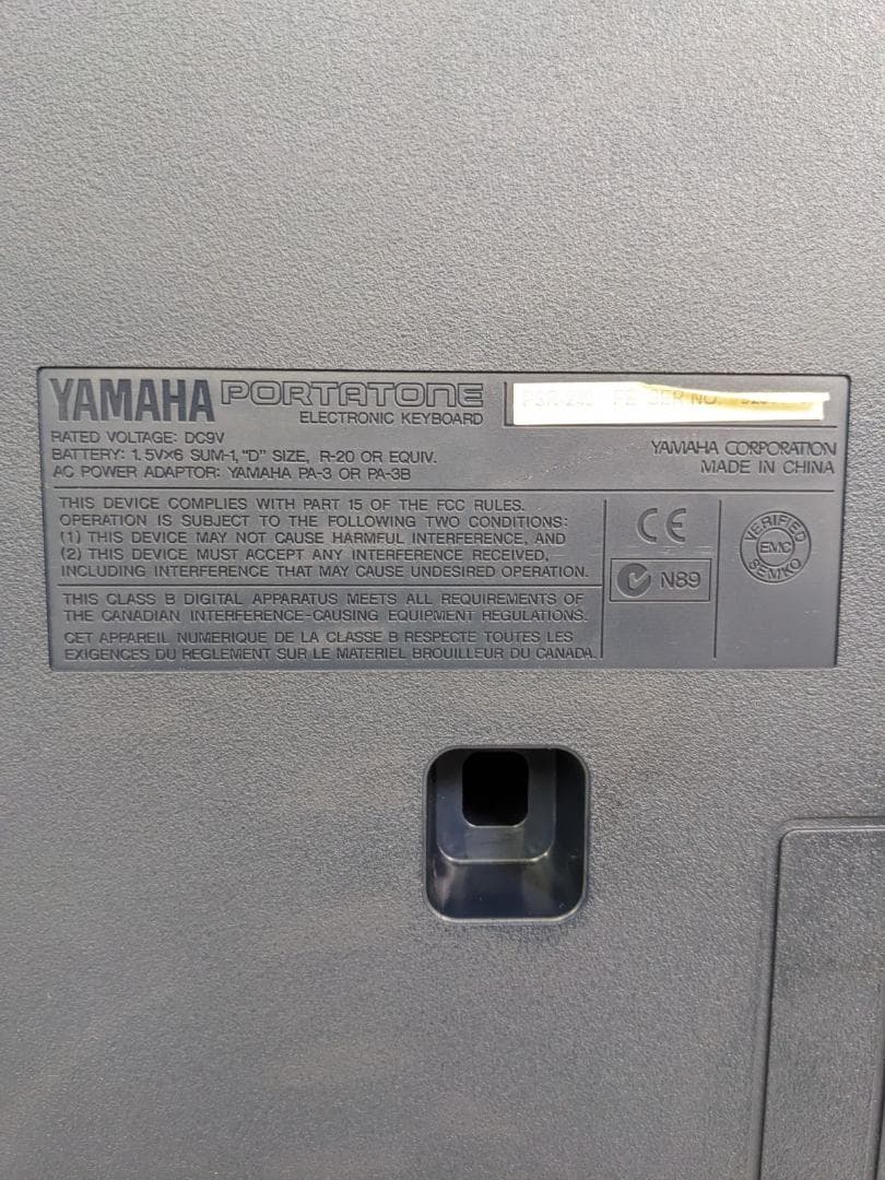 YAMAHA 電子ピアノ PSR-240 キーボード