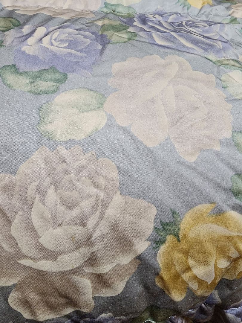 薔薇の羽毛布団