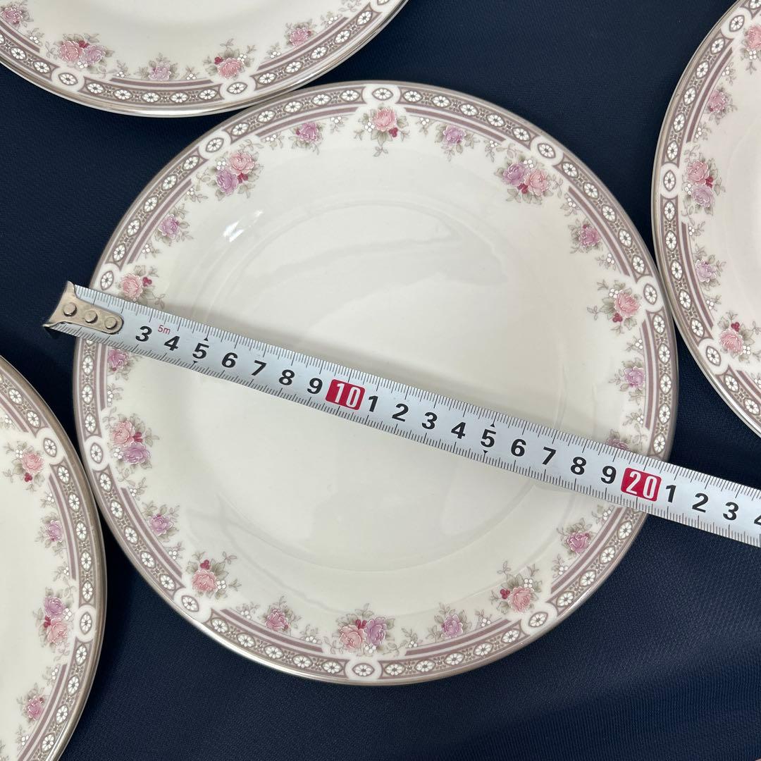 ロイヤルドルトン　Vogue collection 20cm プレート　6枚組