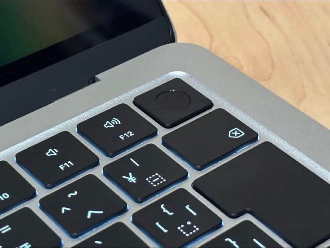 MacBook Air 13.6 M3 8GB 256GB シルバー 2024