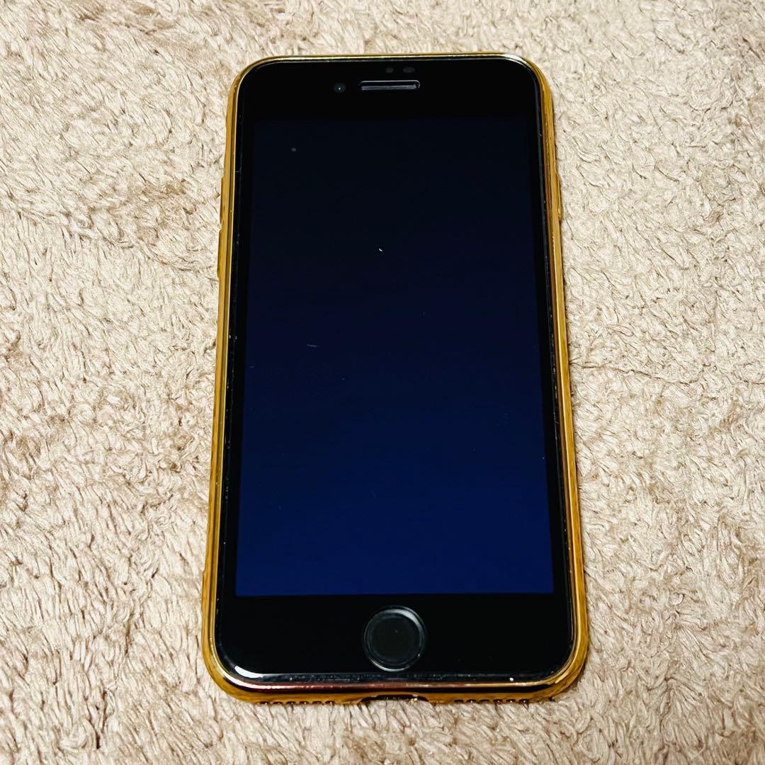 iPhone8本体 SIMフリー 付属品付き