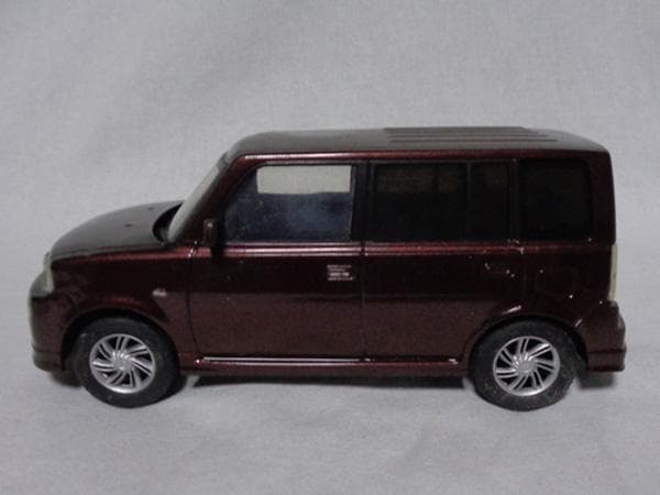 TOYOTAトヨタbB1/24ミニカーカラーサンプルノベルティ非売品販促希少レア