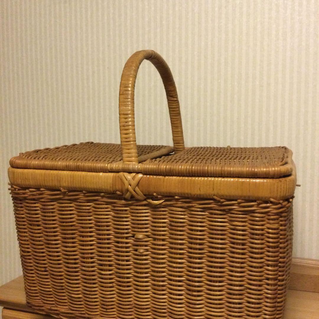 天然ラタン 蓋付きバスケット　大きいサイズ　ピクニックバスケット