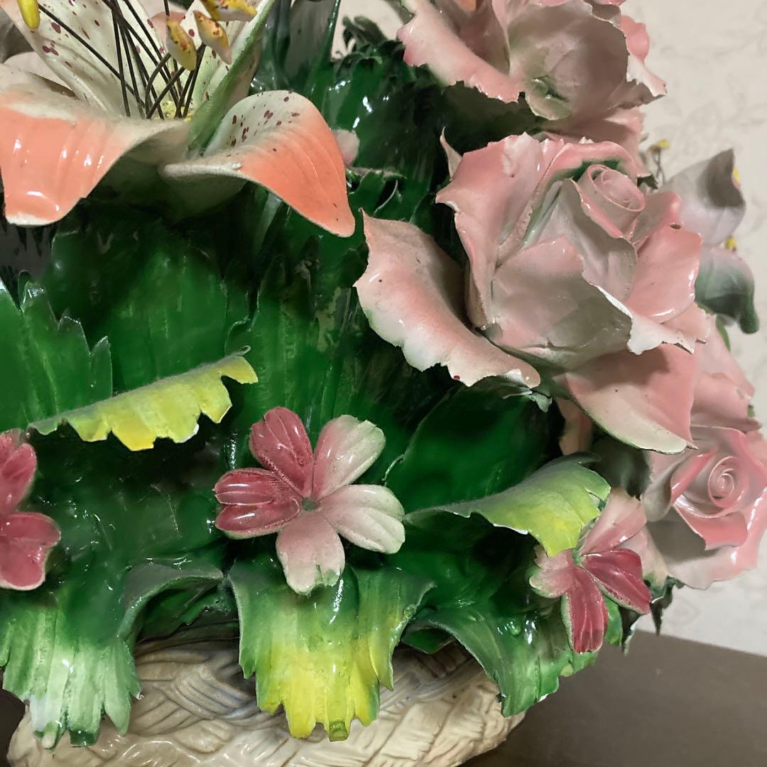 陶器製　インテリア　カラフルな花置物