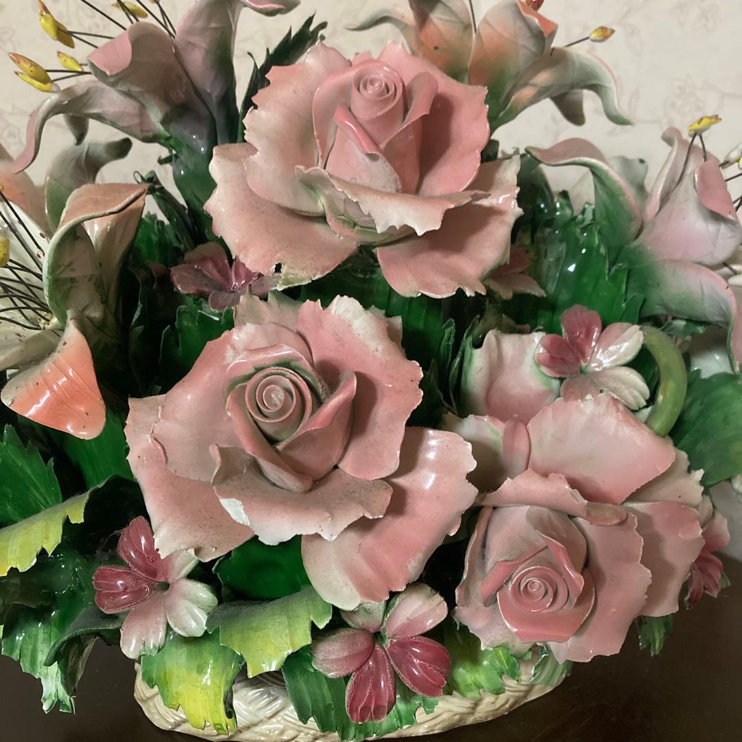 陶器製　インテリア　カラフルな花置物