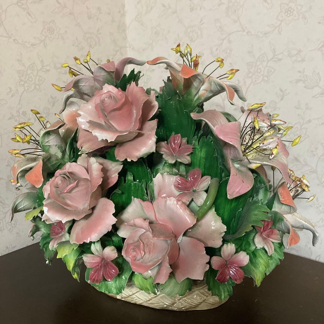 陶器製　インテリア　カラフルな花置物