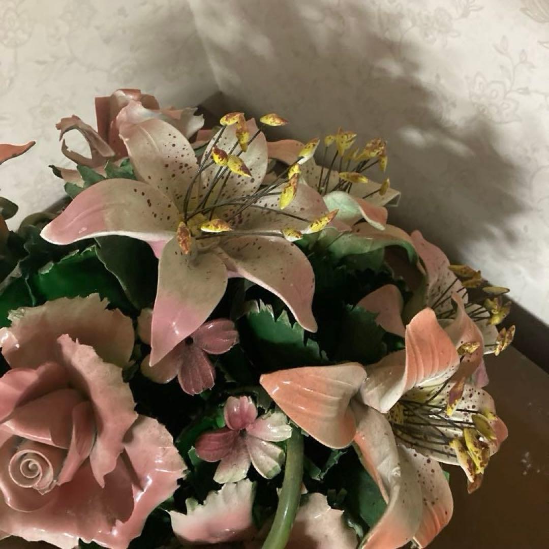 陶器製　インテリア　カラフルな花置物