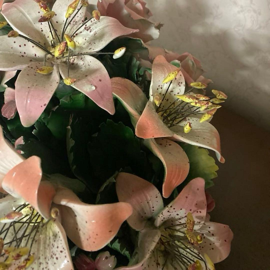 陶器製　インテリア　カラフルな花置物