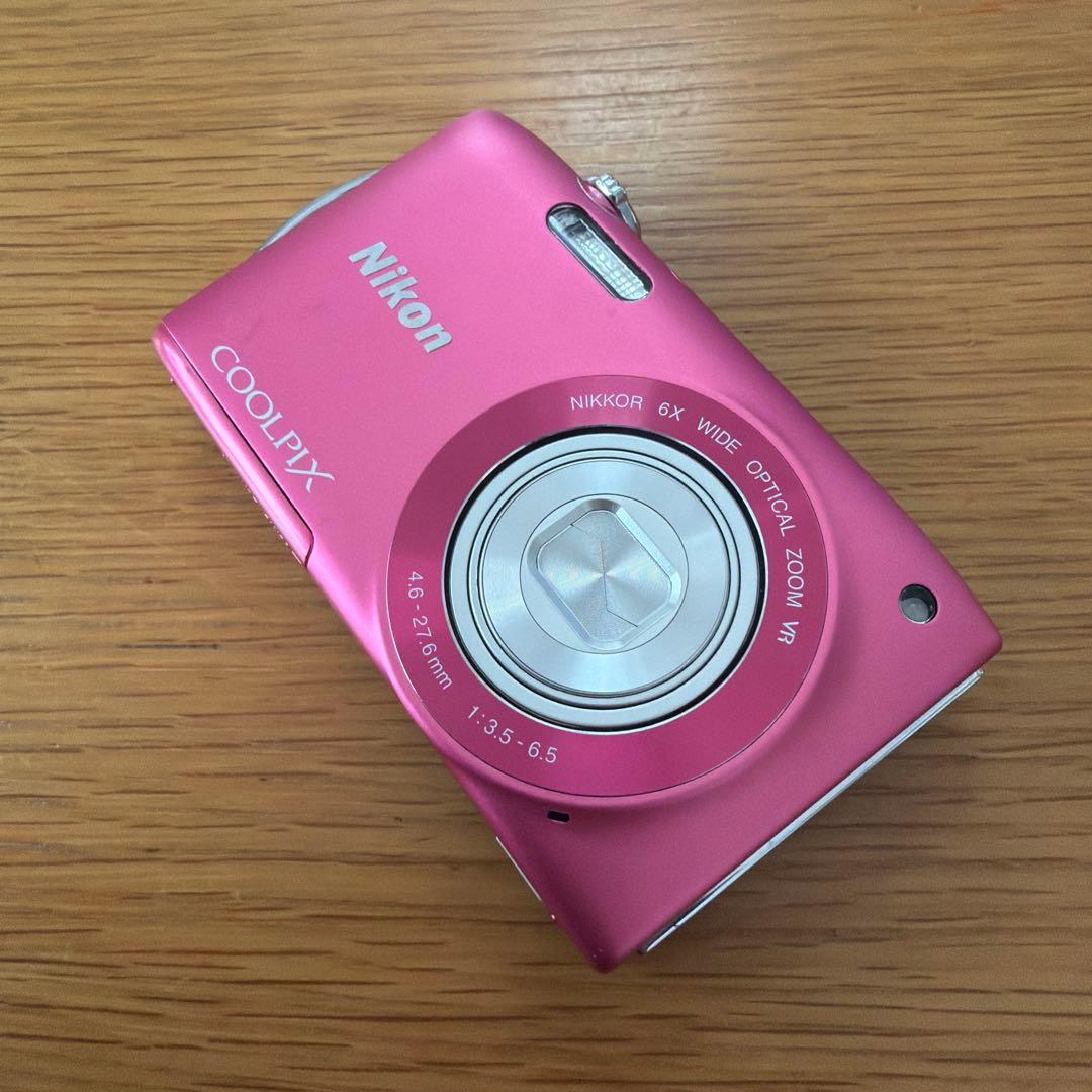 Nikon COOLPIX S3300 ピンク コンパクトデジタルカメラ　美品