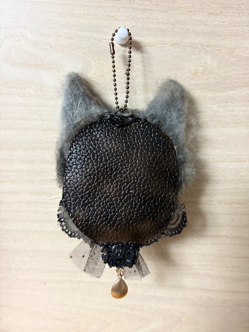 羊毛フェルト３匹の宝石猫キーホルダー【ハンドメイド