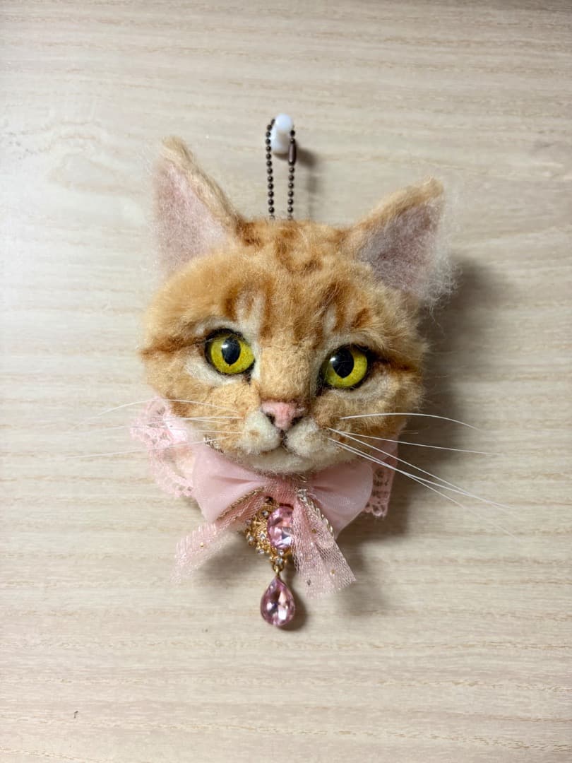 羊毛フェルト３匹の宝石猫キーホルダー【ハンドメイド