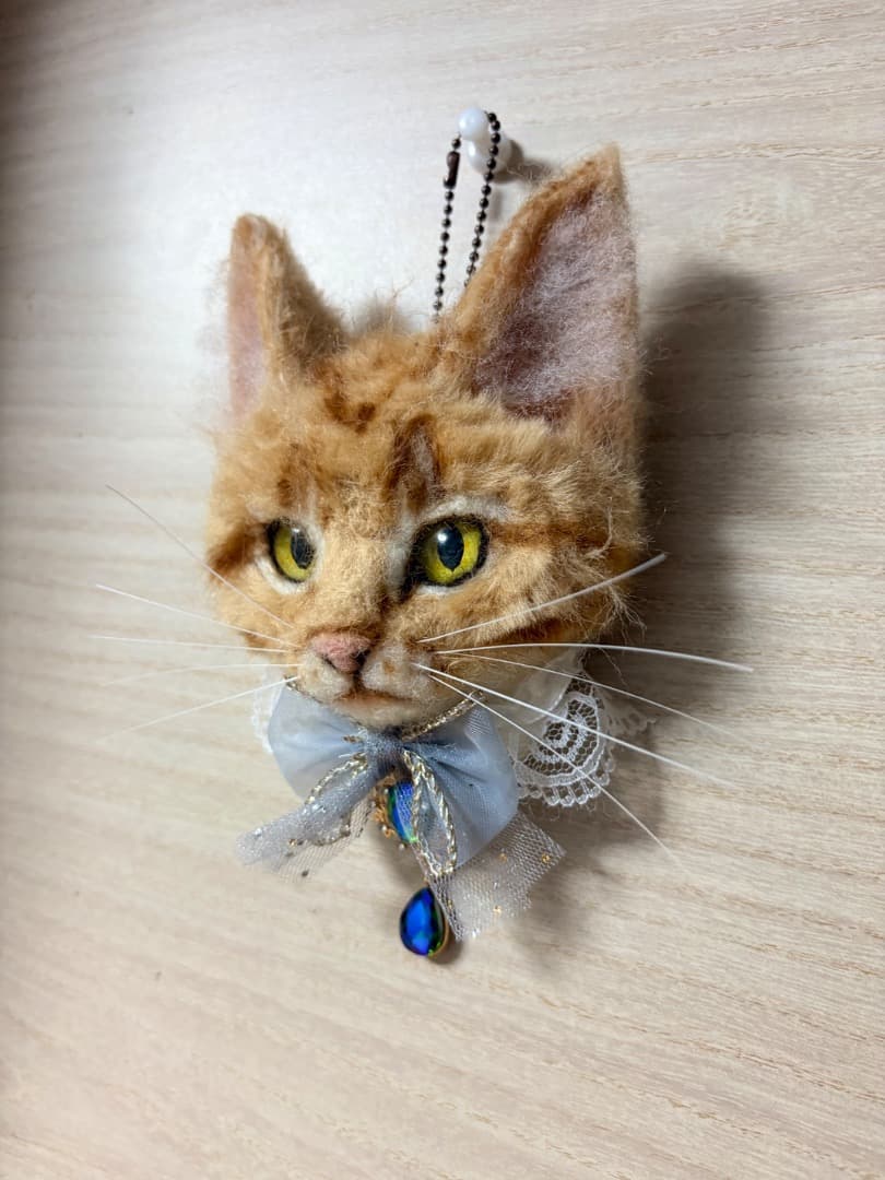 羊毛フェルト３匹の宝石猫キーホルダー【ハンドメイド