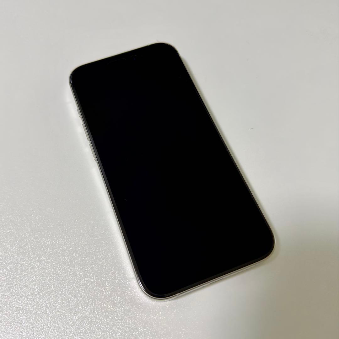 【美品】iPhone15 Pro ホワイトチタニウム 256GB