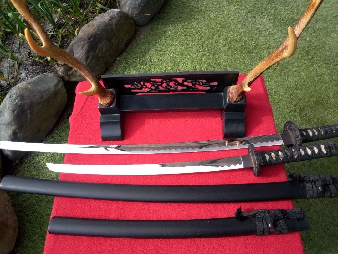 模擬刀　鹿角刀掛け付き　送料込み　いいね後の希望価格設定歓迎