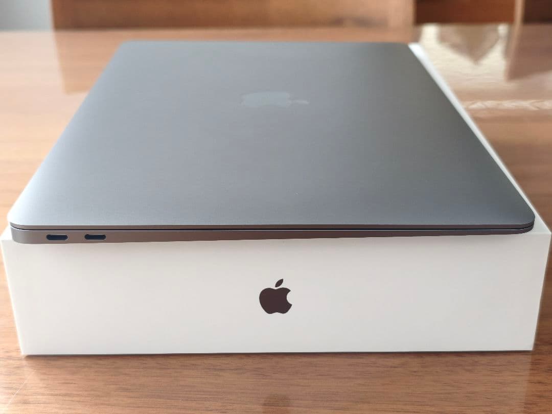 超美品 Apple MacBook Air 13inch M1 8GB