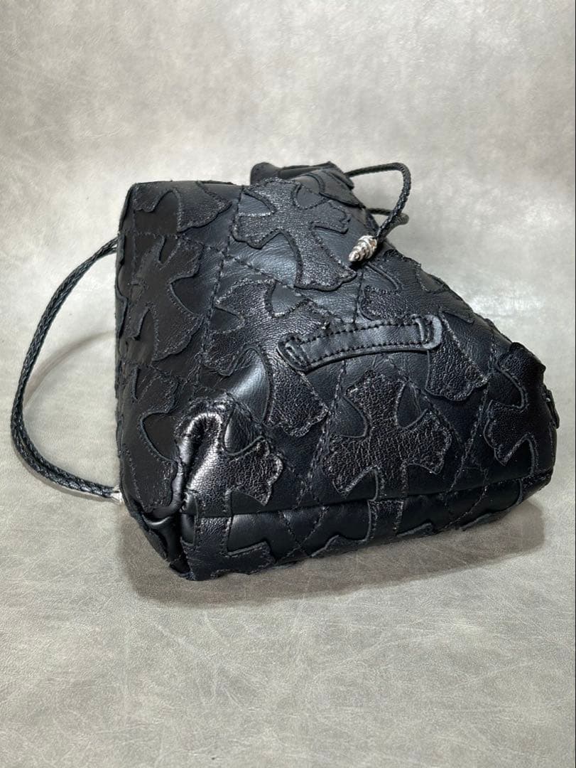 レザー巾着　総柄クロス